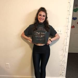 Meet your Posher, Tarah